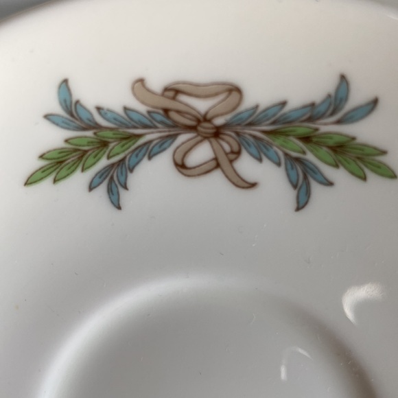 1946 Canadian Pacific Mintons Demi tasse cup & saucer - Picture 12 of 12